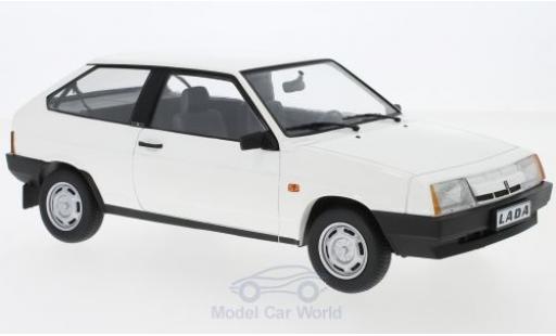 Coche miniatura Lada Samara 1/18 KK Scale blanco 1984 Lada Samara 1/18 KK Scale blanco 1984 coche miniatura