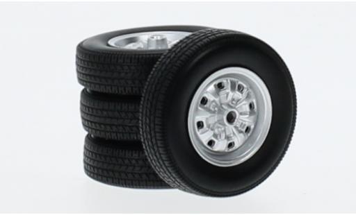 Ford Taunus 1/18 KK Scale Zubeh&ouml;r Reifen- und Felgenset: Set 2 1971 1:18 coche miniatura