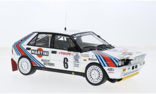 Coche miniatura Lancia Delta 1/18 Kyosho HF 4WD No.6 Martini Rallye WM Rallye Monte Carlo 1987 1:18 Lancia Delta 1/18 Kyosho HF 4WD No.6 Martini Rallye WM Rallye Monte Carlo 1987 1:18 coche miniatura