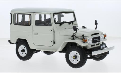 Toyota Land Cruiser 1/18 Kyosho 40 Van (BJ42V) weiss 1:18 coche miniatura