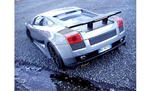 Lamborghini Gallardo Superleggera 1/18 Maisto gris foncee coche miniatura