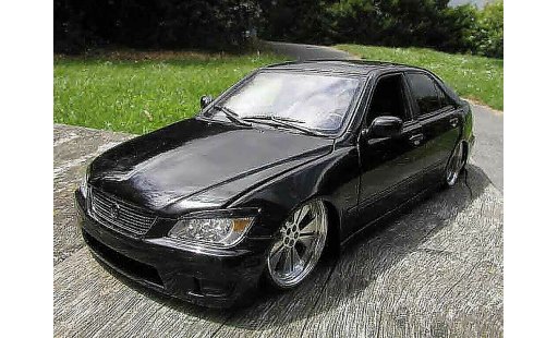 Toyota Altezza DUB 1/18 Autoart  coche miniatura