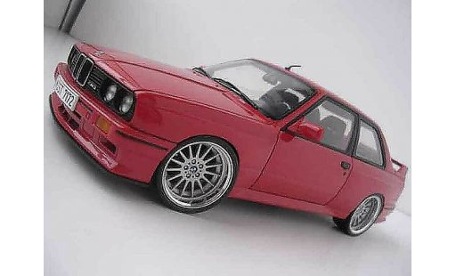 Bmw M3 coupe 1/18 Autoart Alpina E30 jantes chromees coche miniatura