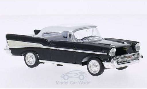 Coche miniatura Chevrolet Bel Air 1/43 Lucky Die Cast negro/blanco 1957 ohne Vitrine Chevrolet Bel Air 1/43 Lucky Die Cast negro/blanco 1957 ohne Vitrine coche miniatura
