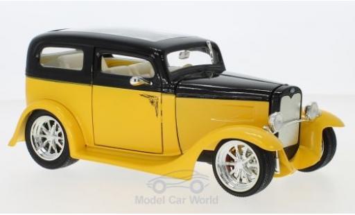 Coche miniatura Ford Model A 1/18 Lucky Die Cast Sedan amarillo/negro 1931 ohne Vitrine Ford Model A 1/18 Lucky Die Cast Sedan amarillo/negro 1931 ohne Vitrine coche miniatura