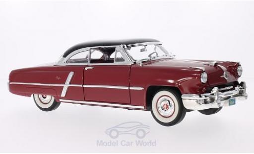 Coche miniatura Lincoln Capri 1/18 Lucky Die Cast rojo/negro 1952 Lincoln Capri 1/18 Lucky Die Cast rojo/negro 1952 coche miniatura