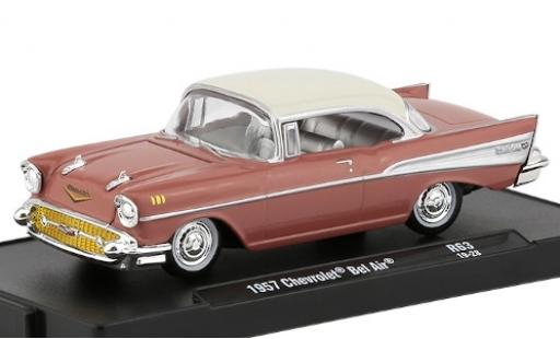 Coche miniatura Chevrolet Bel Air 1/64 M2 Machines rosa/blanco 1957 Chevrolet Bel Air 1/64 M2 Machines rosa/blanco 1957 coche miniatura