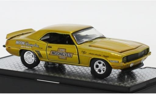 Chevrolet Camaro 1/64 M2 Machines Z/28 RS Mooneyes 1969 coche miniatura