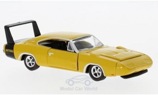 Coche miniatura Dodge Charger Daytona 1/64 M2 Machines Daytona 440 amarillo 1969 Dodge Charger Daytona 1/64 M2 Machines Daytona 440 amarillo 1969 coche miniatura