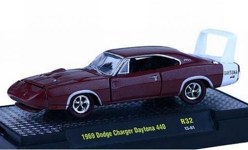 Coche miniatura Dodge Charger 1/64 M2 Machines Daytona 440 metalico marron/blanco 1969 Detroit-Muscle Release 32 Dodge Charger 1/64 M2 Machines Daytona 440 metalico marron/blanco 1969 Detroit-Muscle Release 32 coche miniatura