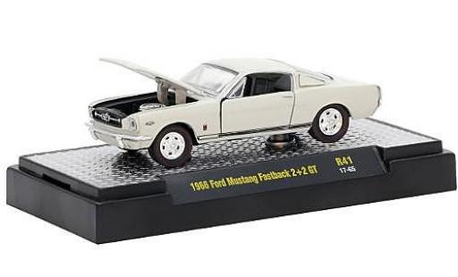 Ford Mustang 1/64 M2 Machines Fastback 2+2 GT metalico beige 1966 coche miniatura