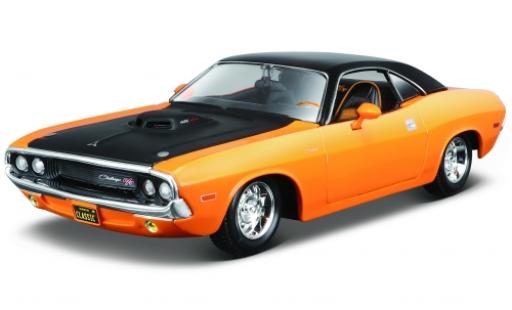 Dodge Challenger 1/24 Maisto R/T naranja/negro 1970 coche miniatura
