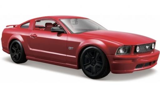 Ford Mustang 1/24 Maisto GT metalico rojo 2006 noir jantes coche miniatura