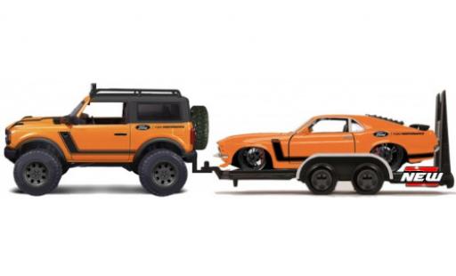 Coche miniatura Ford Bronco 1/24 Maisto Badlands Offroad naranja/negro Perfomance 2021 Ford Bronco 1/24 Maisto Badlands Offroad naranja/negro Perfomance 2021 coche miniatura