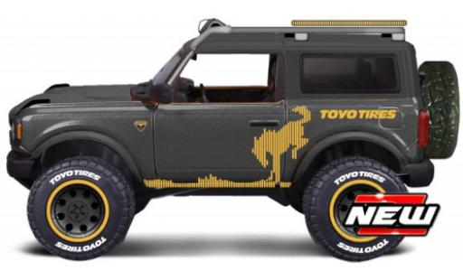Coche miniatura Ford Bronco 1/24 Maisto Wildtrak Offroad gris/Dekor 2021 Ford Bronco 1/24 Maisto Wildtrak Offroad gris/Dekor 2021 coche miniatura