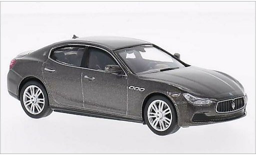 Maserati Ghibli Base 1/43 WhiteBox metalico gris 2013 coche miniatura