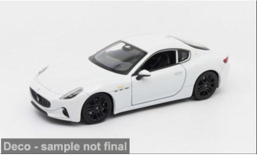 Maserati Gran Turismo 1/24 Welly Folgore weiss 2023 1:24 coche miniatura