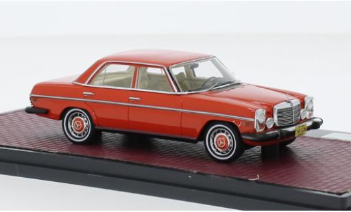 Mercedes CLA 1/43 Matrix 300D (W115) rouge clair 1974 coche miniatura