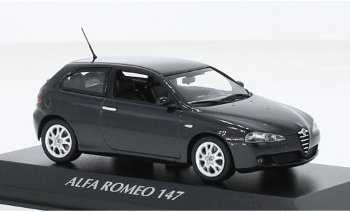 Coche miniatura Alfa Romeo 147 1/43 Maxichamps metallise schwarz 2005 1:43 Alfa Romeo 147 1/43 Maxichamps metallise schwarz 2005 1:43 coche miniatura
