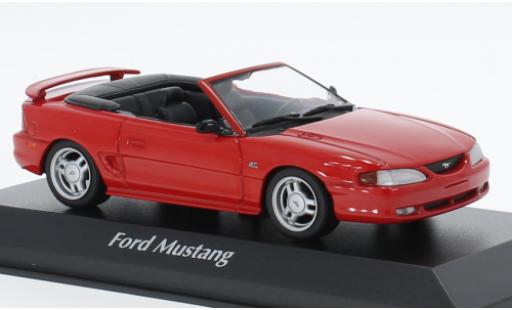 Coche miniatura Ford Mustang 1/43 Maxichamps Cabriolet rouge 1994 Ford Mustang 1/43 Maxichamps Cabriolet rouge 1994 coche miniatura