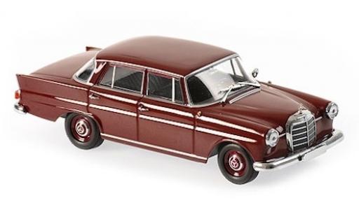 Coche miniatura Mercedes 190 1/43 Maxichamps (W110) rojo 1961 Mercedes 190 1/43 Maxichamps (W110) rojo 1961 coche miniatura
