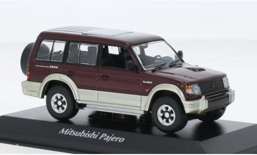 Mitsubishi Pajero 1/43 Maxichamps LWB metallise rojo 1991 1:43 coche miniatura