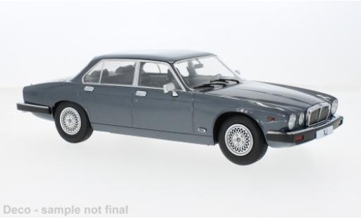 Coche miniatura Jaguar XJ 1/18 MCG Series III metallise grau 1979 1:18 Jaguar XJ 1/18 MCG Series III metallise grau 1979 1:18 coche miniatura