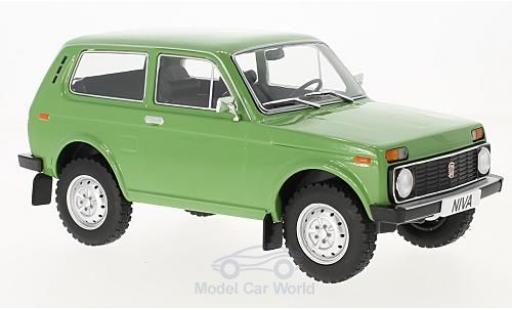 Lada Niva 1/18 MCG verde 1976 coche miniatura