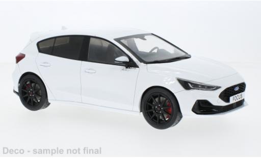 Ford Focus 1/18 MCG ST Track Pack blanche 2022 coche miniatura