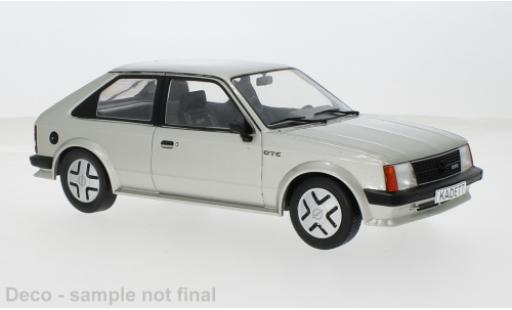 Opel Kadett 1/18 MCG D GTE silber 1983 1:18 coche miniatura