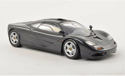 McLaren F1 Base 1/18 Minichamps Mclaren negro 1993 coche miniatura