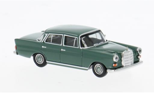 Coche miniatura Mercedes 200 Base Heckflosse verde 1/87 Herpa