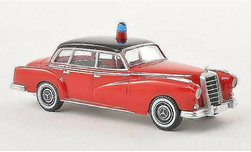 Mercedes 300 Base 1/87 Wiking Bomberos coche miniatura