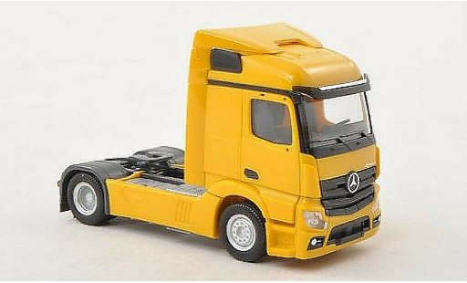 Mercedes Actros Streamspace 1/87 Herpa 11 amarillo Zugmaschine coche miniatura