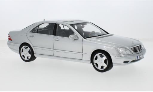Coche miniatura Mercedes Classe S 1/18 Norev S55 AMG (W220) silber 1:18 Mercedes Classe S 1/18 Norev S55 AMG (W220) silber 1:18 coche miniatura