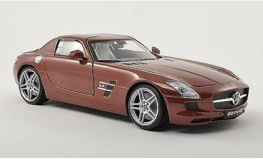 Mercedes SLS Coupe 1/18 Motormax AMG (C197) marron coche miniatura