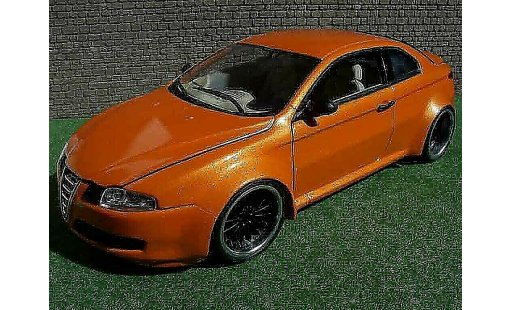 Alfa Romeo GT coupe 1/18 Welly kit large naranja mecanique mtk18 coche miniatura