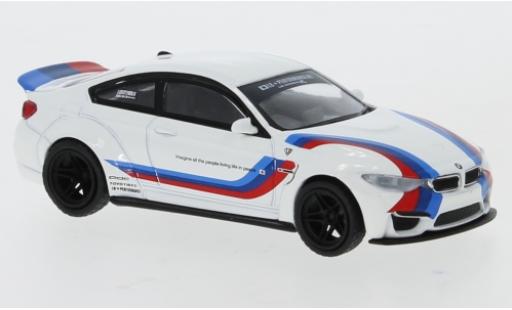 Bmw M4 1/64 Mini GT (F82) LB Works blanco/Dekor RHD coche miniatura