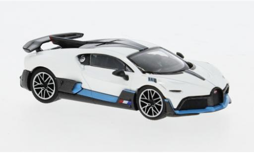 Coche miniatura Bugatti Divo 1/64 Mini GT weiss/Dekor 1:64 Bugatti Divo 1/64 Mini GT weiss/Dekor 1:64 coche miniatura