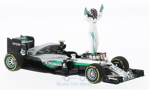 Coche miniatura Mercedes F1 1/43 Minichamps W07 Hybrid No.6 AMG Petronas Team Formel 1 GP Abu Dhabi 2016 mit Figur N.Rosberg Mercedes F1 1/43 Minichamps W07 Hybrid No.6 AMG Petronas Team Formel 1 GP Abu Dhabi 2016 mit Figur N.Rosberg coche miniatura