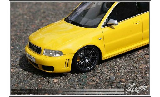 Audi RS4 avant 1/18 Ottomobile B5 - Jantes 4 B7 anthracite coche miniatura