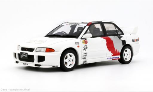 Coche miniatura Mitsubishi Lancer EVO III weiss/Dekor 1995 1/18 Ottomobile
