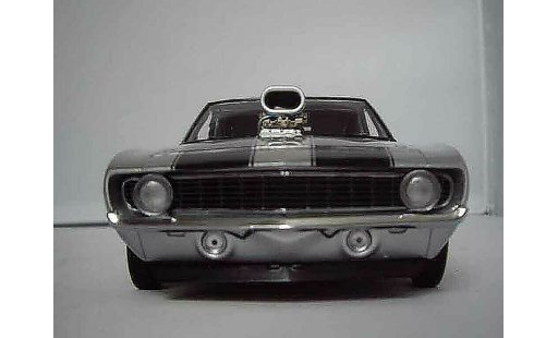 Chevrolet Camaro Z28 1/18 GMP drag racing coche miniatura