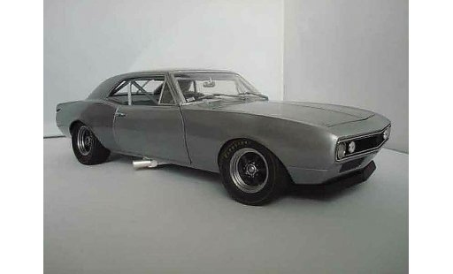 Chevrolet Camaro Z28 1/18 GMP brushed aluminum gris 1967 coche miniatura