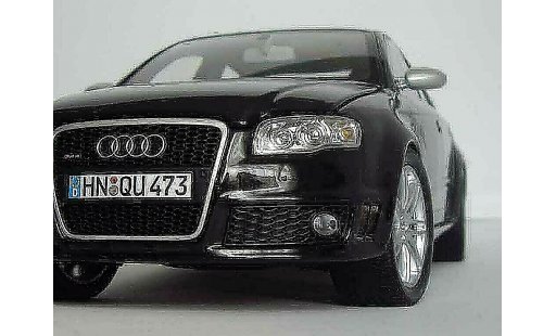 Audi RS4 berline 1/18 Minichamps negro coche miniatura