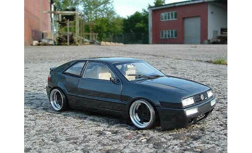 Volkswagen Corrado VR6 1/18 Revell jantes bords larges coche miniatura