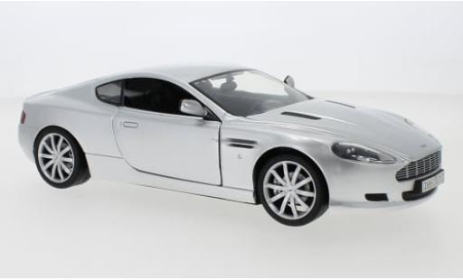Aston Martin DB9 1/18 Motormax silber 1:18 coche miniatura