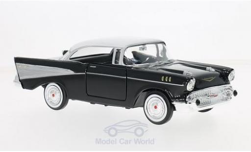 Coche miniatura Chevrolet Bel Air 1/24 Motormax negro/blanco 1957 Chevrolet Bel Air 1/24 Motormax negro/blanco 1957 coche miniatura