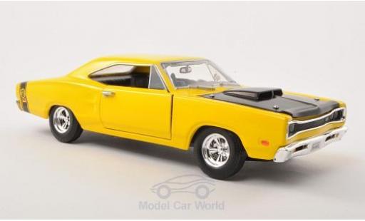 Coche miniatura Dodge Coronet 1/24 Motormax Super Bee amarillo/negro 1969 ohne Vitrine Dodge Coronet 1/24 Motormax Super Bee amarillo/negro 1969 ohne Vitrine coche miniatura