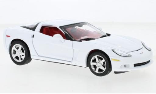 Coche miniatura Chevrolet Corvette 1/24 Motormax (C6) blanco 2005 Chevrolet Corvette 1/24 Motormax (C6) blanco 2005 coche miniatura